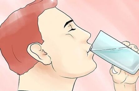 Beba muita água para retirar toxinas